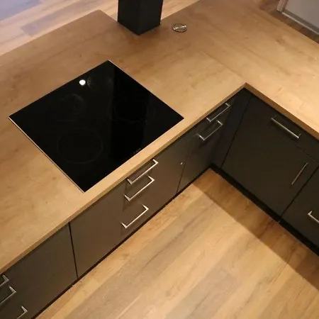 Sleeps 8 Wifi